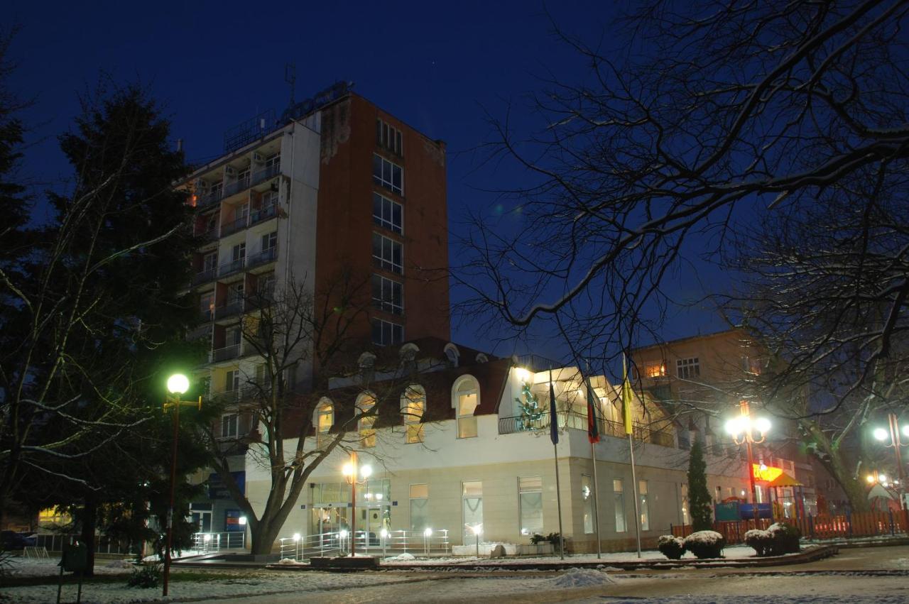 Hotel Ogosta Montana Exterior photo